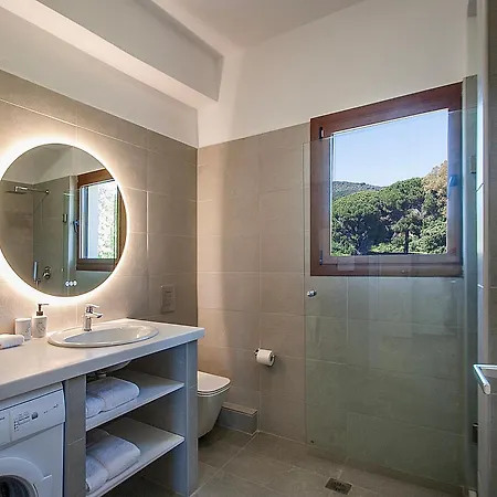 Bens Apartments-one Bedroom Premium * אגיה פאראסקבי